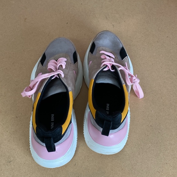 Gianni Bini Color Block Retro Platform Sneakers. Size 8.5 - Picture 3 of 8